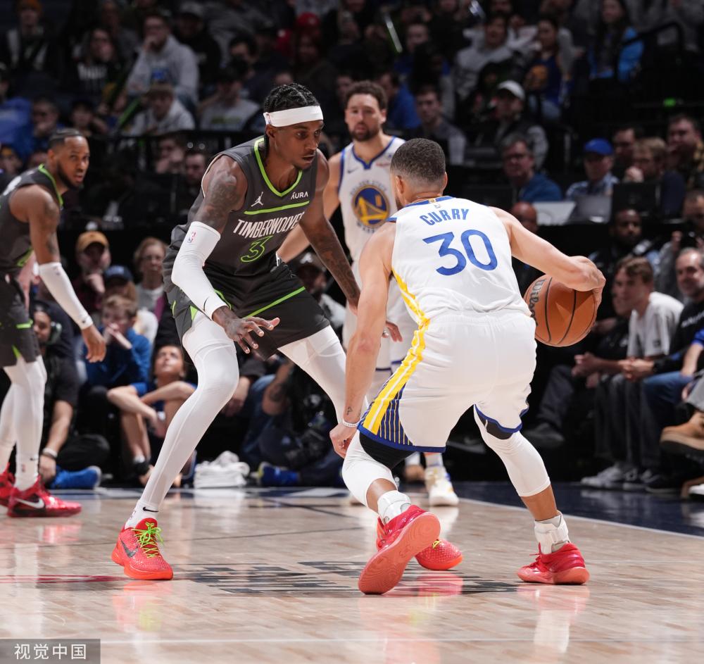 灰熊的较量 灰熊的较量