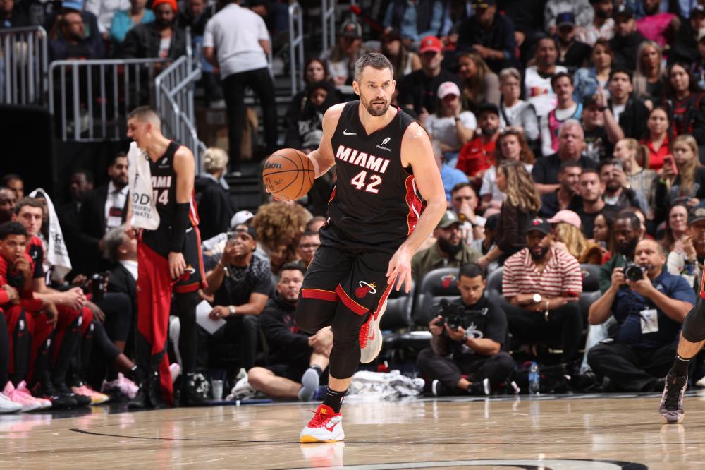 男子足球队 男子足球队