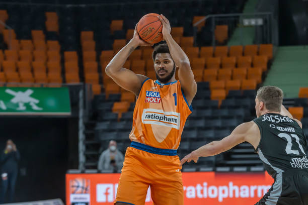 力在国际范 力在国际范