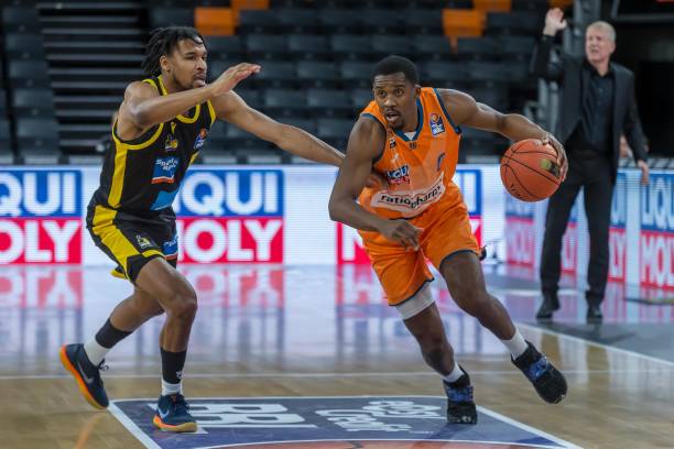 金与管理结 金与管理结